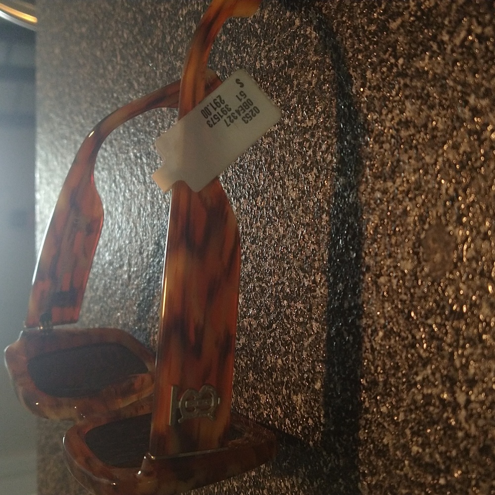 Sunglasses - Picture 2 of 4